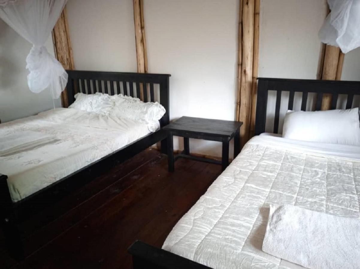 Bed and Breakfast Ruhija Community Rest Camp Kabale Екстер'єр фото