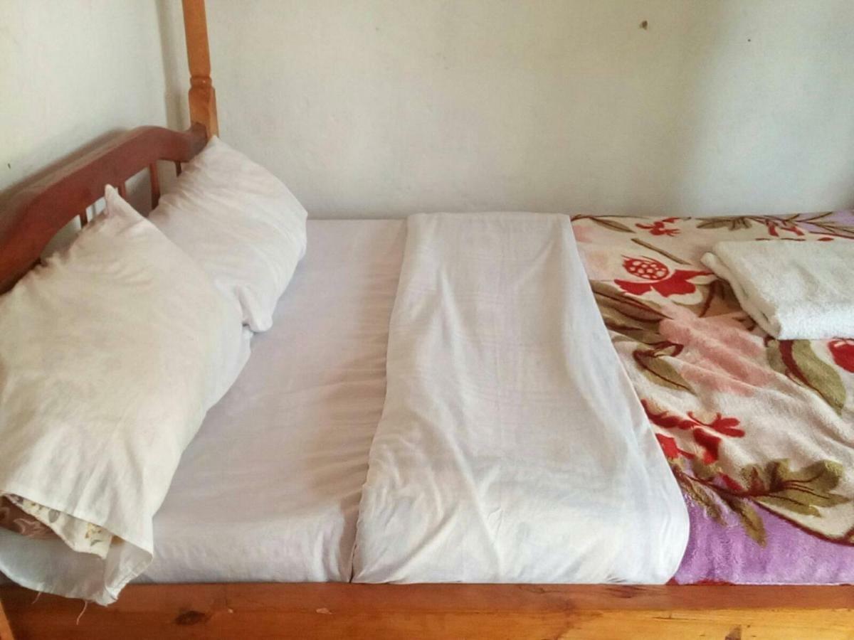 Bed and Breakfast Ruhija Community Rest Camp Kabale Екстер'єр фото