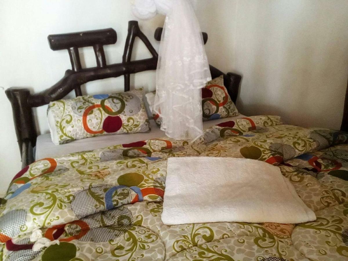 Bed and Breakfast Ruhija Community Rest Camp Kabale Екстер'єр фото
